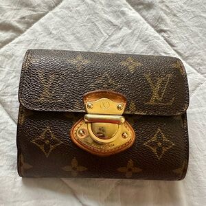 Louis Vuitton Tan Textured Leather Detail